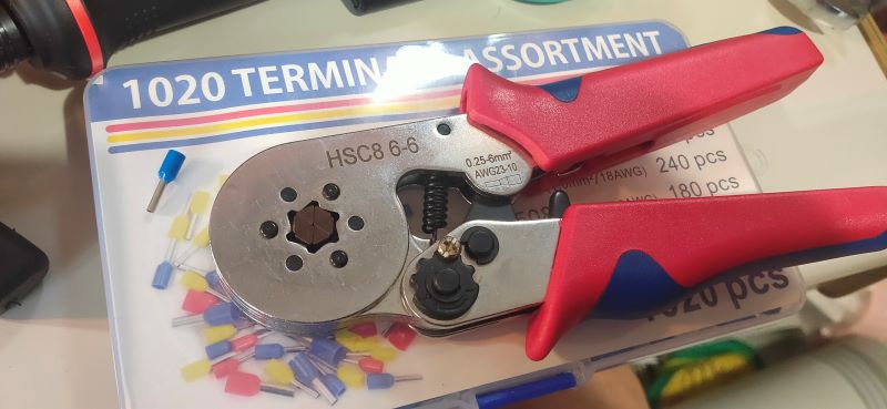 圧着工具3